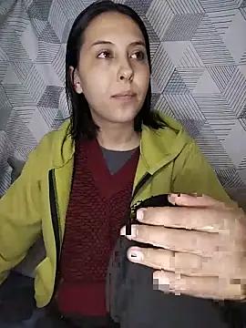 scarletoficial online show from 06/05/26, 02:18