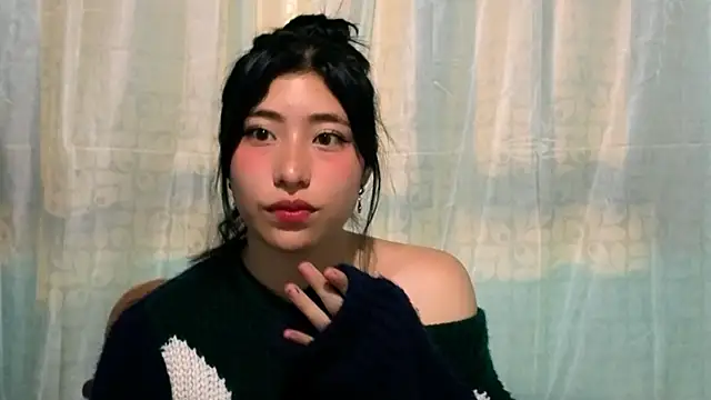 Sullyoonn online show from 11/07/25, 11:49