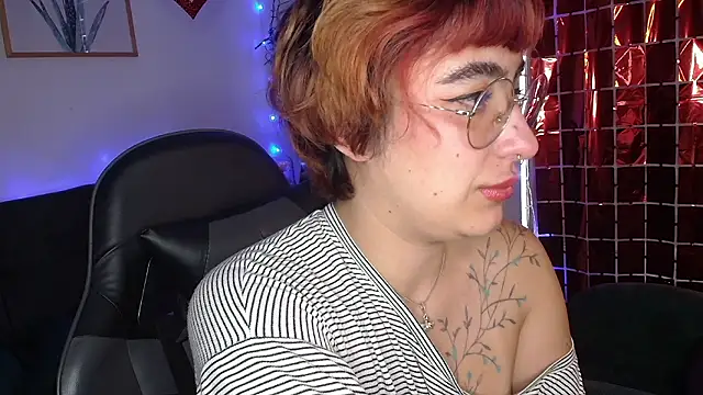 Snapshot of Miacatsito3 chatting on 02/25/26, 09:13 Miacatsito3 online show from 02/25/26, 09:13