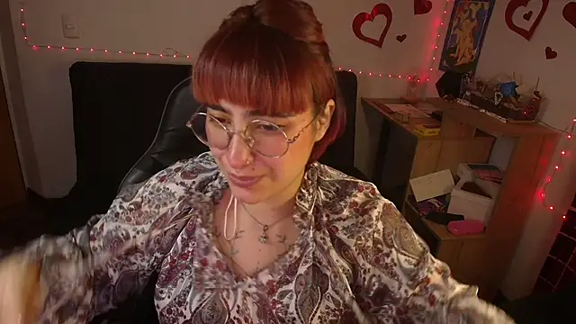 Miacatsito3 online show from 05/12/26, 05:15