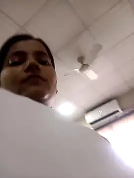 SexyIra89 online show from 12/05/25, 10:02