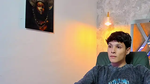 Snapshot of kraven_lust chatting on 11/18/25, 03:01 kraven lust online show from 11/18/25, 03:01