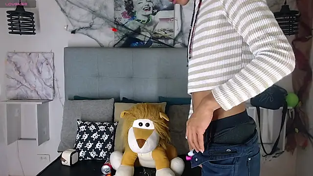 Snapshot of Billie_Turner_ chatting on 11/02/25, 04:48 Billie Turner online show from 11/02/25, 04:48