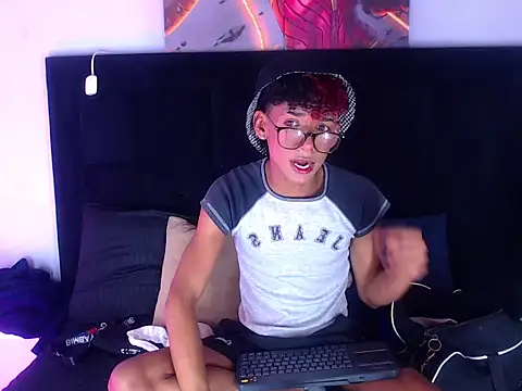 Snapshot of Billie_Turner_ chatting on 11/18/25, 04:11 Billie Turner online show from 11/18/25, 04:11