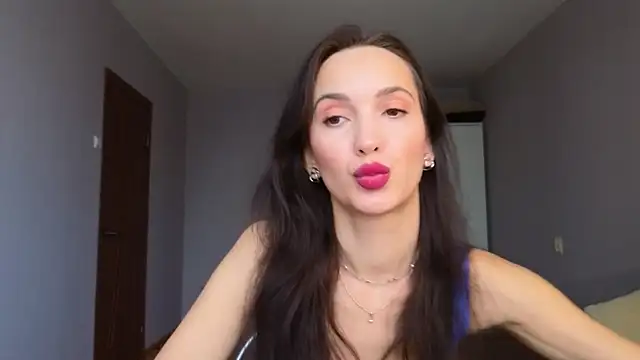 Lillian-Clark online show from 01/08/26, 09:33