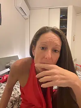 Kristinatreize online show from 11/20/25, 05:45