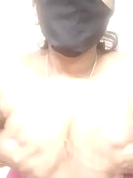 Snapshot of Sowjanya-telugu chatting on 10/09/25, 07:45 Sowjanya-telugu online show from 10/09/25, 07:45