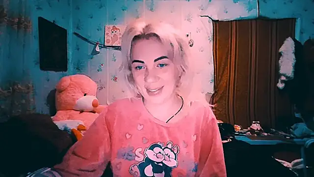 EmmaCat  online show from 10/19/25, 02:18