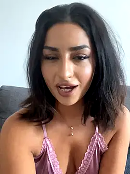 Mia spicyy online show from 11/04/25, 10:14