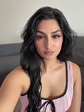 Mia spicyy online show from 05/27/26, 08:44