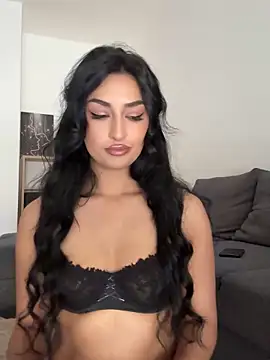 Mia spicyy online show from 06/13/26, 08:34