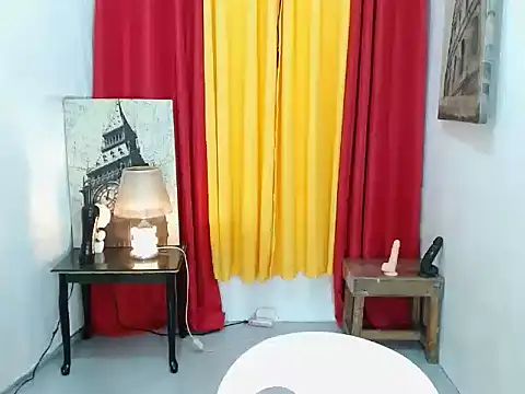 Snapshot of Isabel_Daza chatting on 09/19/25, 10:16 Isabel Daza online show from 09/19/25, 10:16