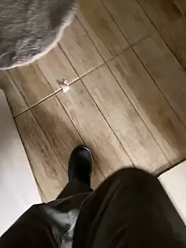 Snapshot of Morenolatino881 chatting on 11/14/25, 03:55 Morenolatino881 online show from 11/14/25, 03:55