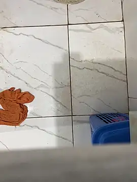 Snapshot of Morenolatino881 chatting on 11/18/25, 11:37 Morenolatino881 online show from 11/18/25, 11:37