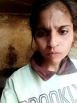 Snapshot of Saloni-Gupta chatting on 12/16/25, 07:24 Saloni-Gupta online show from 12/16/25, 07:24