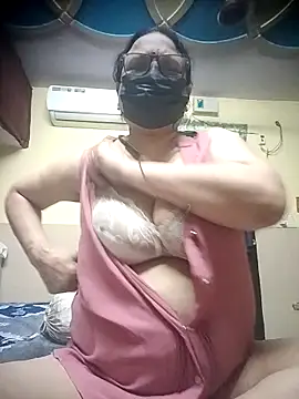 thehotlady online show from 04/18/26, 04:16