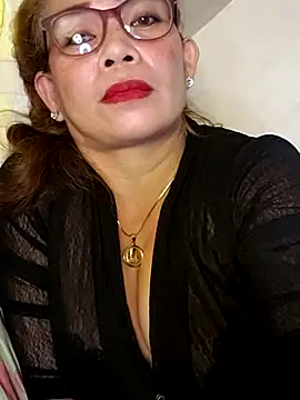 Snapshot of rimah69 chatting on 11/22/25, 03:44 rimah69 online show from 11/22/25, 03:44