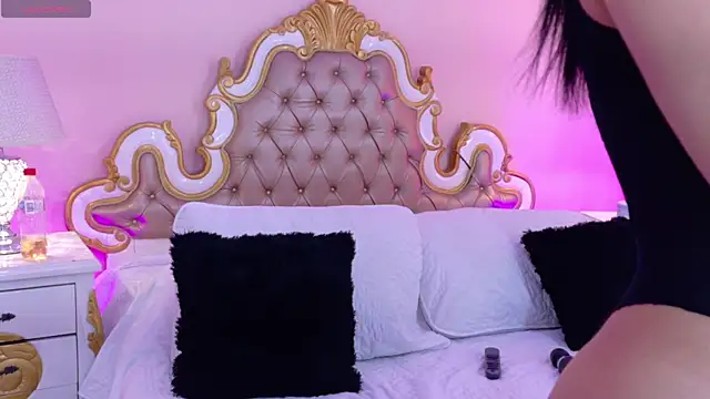 AryCorinne online show from 06/24/26, 03:27
