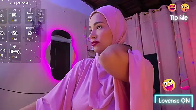 ShanaJamil online show from 10/01/25, 12:11