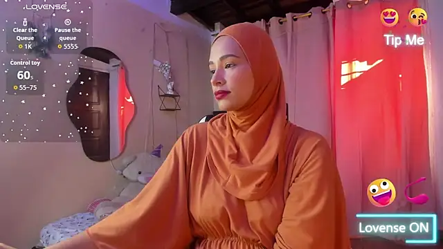 ShanaJamil online show from 11/10/25, 12:04