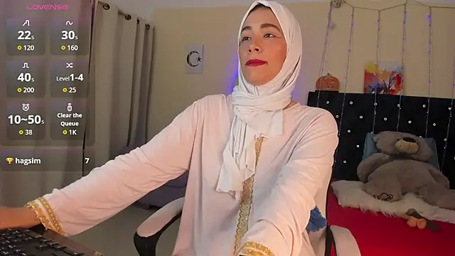 Snapshot of ShanaJamil chatting on 04/23/26, 12:29 ShanaJamil online show from 04/23/26, 12:29
