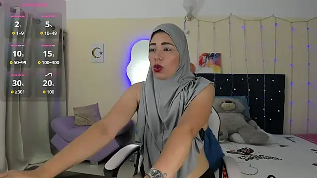 Snapshot of ShanaJamil chatting on 05/15/26, 12:12 ShanaJamil online show from 05/15/26, 12:12
