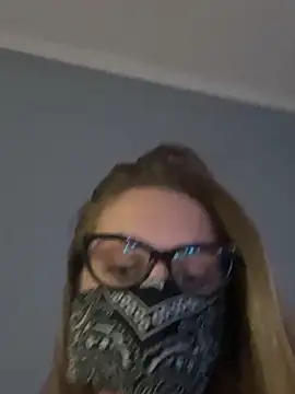 Snapshot of dirty_coupleXxXx chatting on 09/29/25, 04:34 dirty coupleXxXx online show from 09/29/25, 04:34