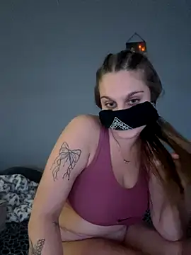 Snapshot of dirty_coupleXxXx chatting on 11/03/25, 04:30 dirty coupleXxXx online show from 11/03/25, 04:30