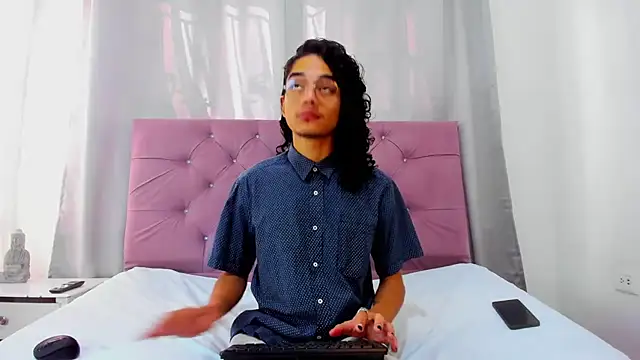 EthanBlackwoodd online show from 01/08/26, 08:55