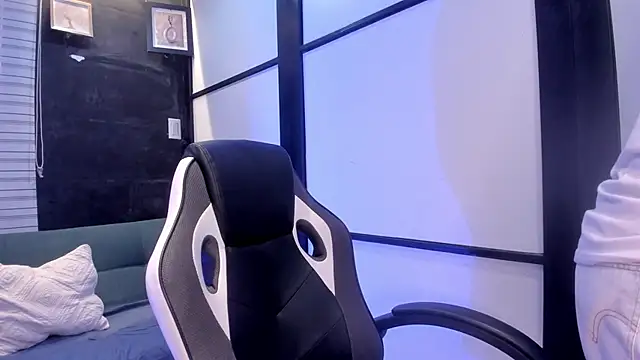 Declan-Fox online show from 10/06/25, 01:08