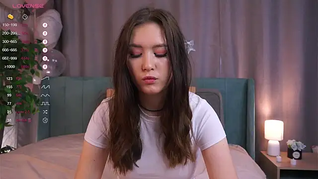 AlinaOrf online show from 11/17/25, 05:02