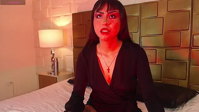 Snapshot of MavisManson chatting on 09/25/25, 08:12 MavisManson online show from 09/25/25, 08:12