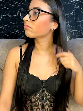 Isabella Montoya online show from 09/16/25, 07:48