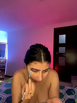 Isabella Montoya online show from 10/16/25, 04:19