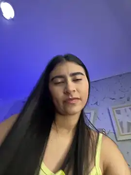 Isabella Montoya online show from 11/16/25, 05:40