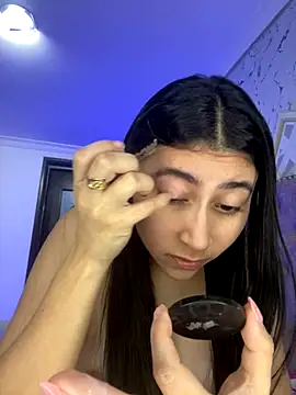 Isabella Montoya online show from 11/19/25, 03:23