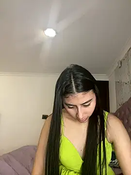 Isabella Montoya online show from 11/24/25, 06:07