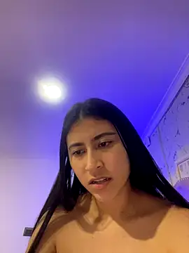 Isabella Montoya online show from 11/29/25, 06:55