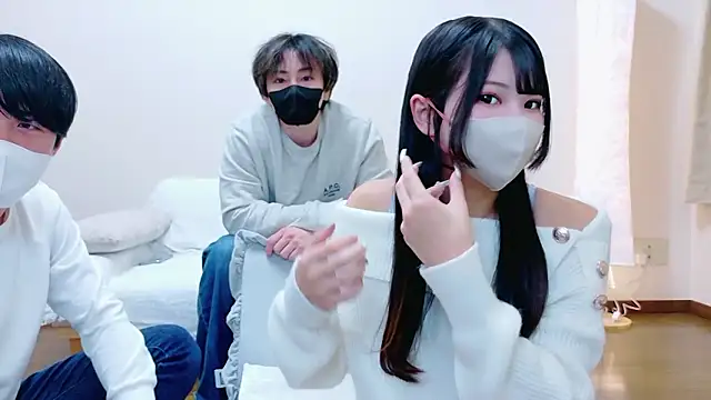 Snapshot of Ruru-shuv chatting on 11/16/25, 11:38 Ruru-shuv online show from 11/16/25, 11:38