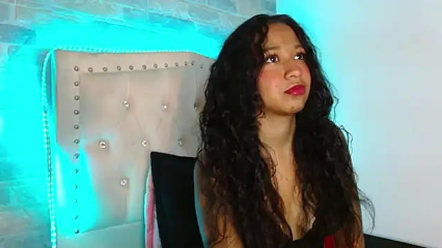 oliviarichard  online show from 11/20/25, 03:01