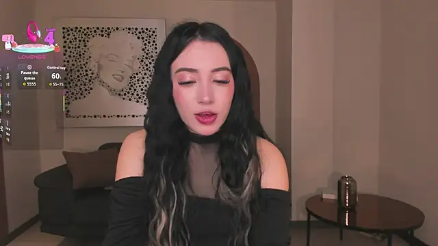 KatieAngelX online show from 10/20/25, 11:21