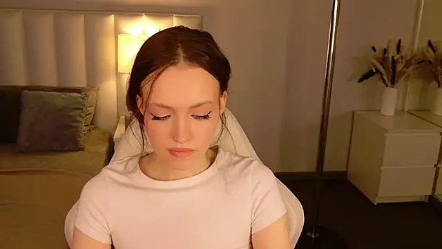 Snapshot of SallyPinkman chatting on 02/05/26, 09:03 SallyPinkman online show from 02/05/26, 09:03