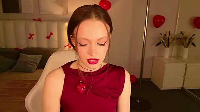 Snapshot of SallyPinkman chatting on 02/14/26, 09:06 SallyPinkman online show from 02/14/26, 09:06