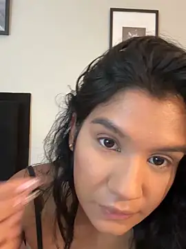 Snapshot of Lyria_Diamond chatting on 10/26/25, 08:15 Lyria Diamond online show from 10/26/25, 08:15