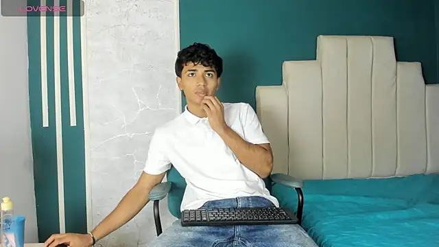 Jaycob Black1 online show from 10/08/25, 12:03