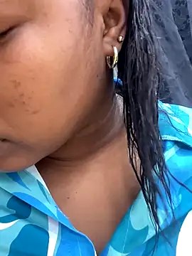 Snapshot of Karol_sexy23 chatting on 10/12/25, 02:38 Karol sexy23 online show from 10/12/25, 02:38