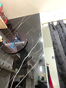 Snapshot of Karol_sexy23 chatting on 10/29/25, 03:58 Karol sexy23 online show from 10/29/25, 03:58