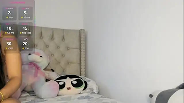 miaaaparker  online show from 11/22/25, 12:53