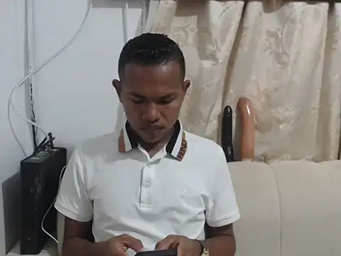 Lovelyboyohot online show from 01/12/26, 04:34