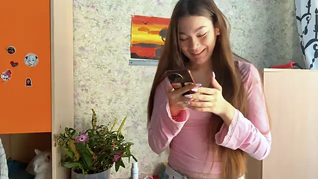 Cuteviola online show from 04/15/26, 01:12